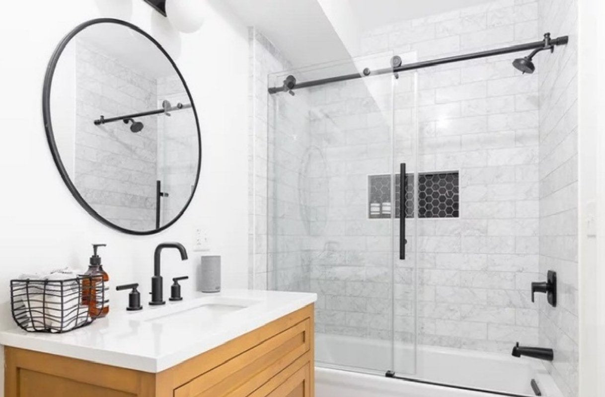 Frameless Bathtub Doors