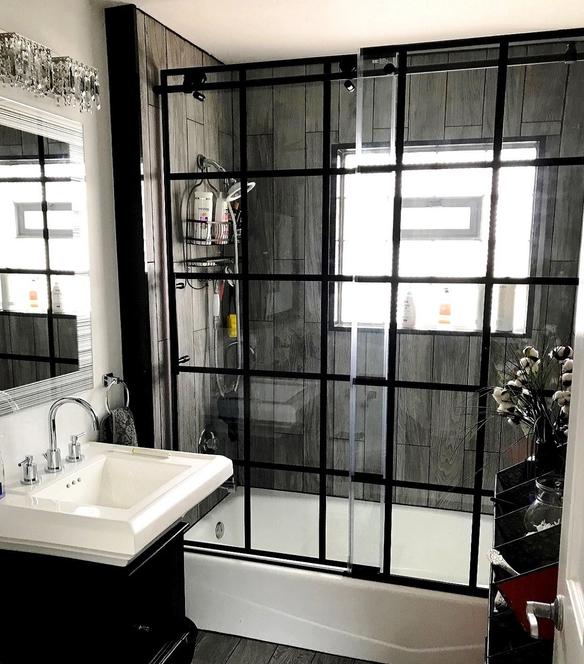Sliding Tub and Shower Door