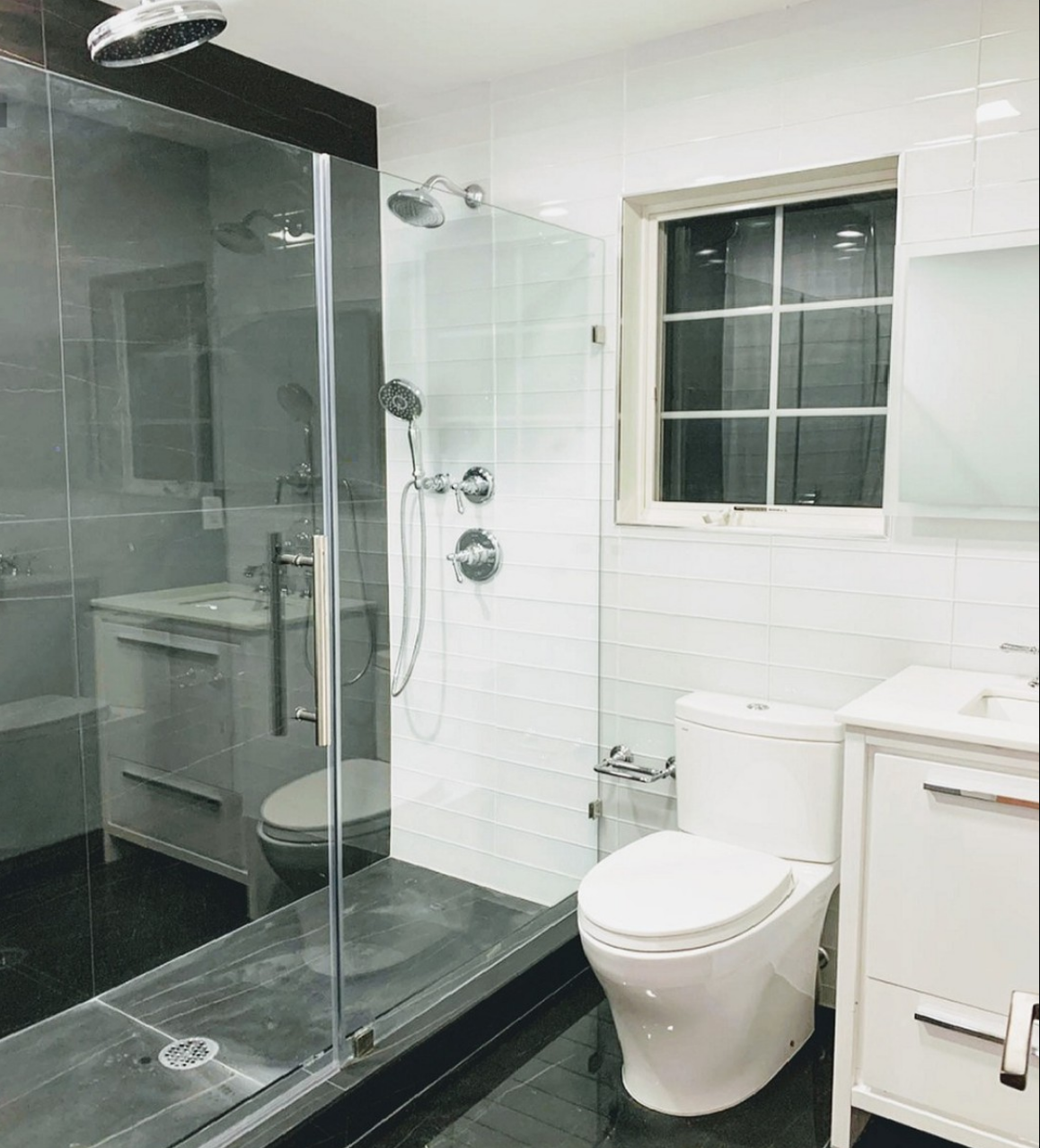Shower Door with a Pivot Hinge